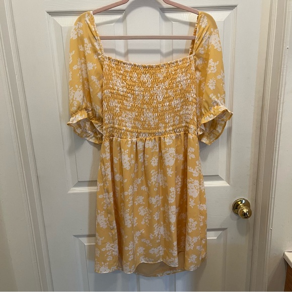 Abercrombie & Fitch Yellow Summer Dress- Womens Size XL - Picture 4 of 5